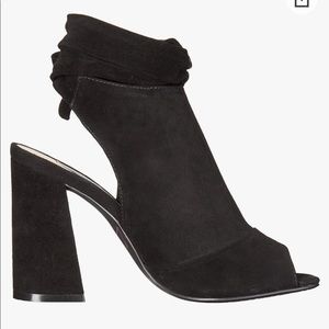 KRISTIN CAVALLARI CHINESE LAUNDRY